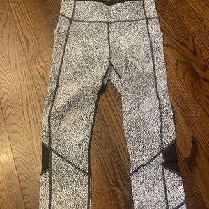 Cropped Lululemon leggings